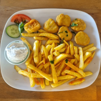 Chicken Nuggets mit Pommes